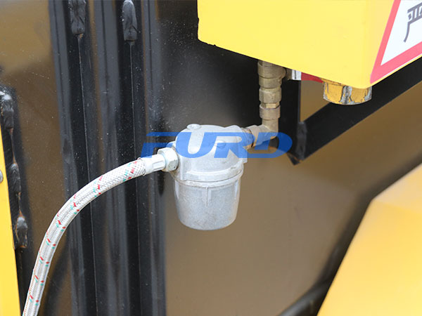 350升瀝青灌縫機 350升瀝青灌縫機