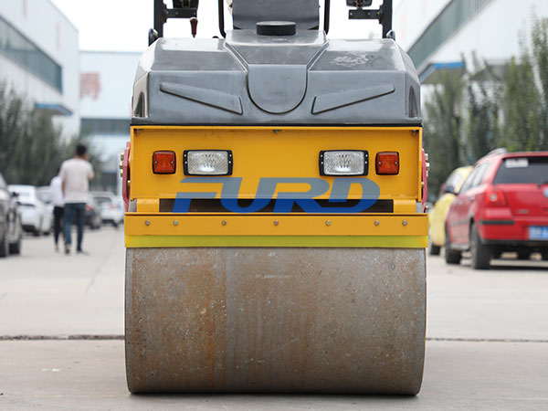 振動壓路機 振動壓路機