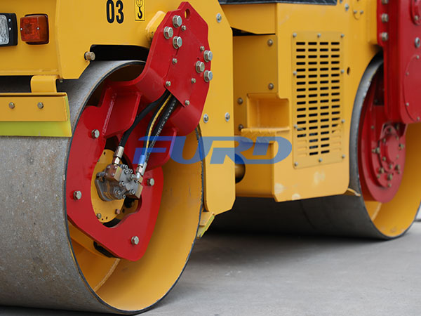 振動壓路機 振動壓路機