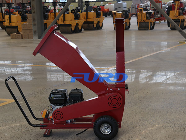 樹枝粉碎機(jī) 樹枝粉碎機(jī)