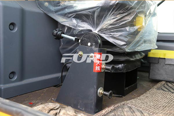 小型壓路機(jī) 小型壓路機(jī)