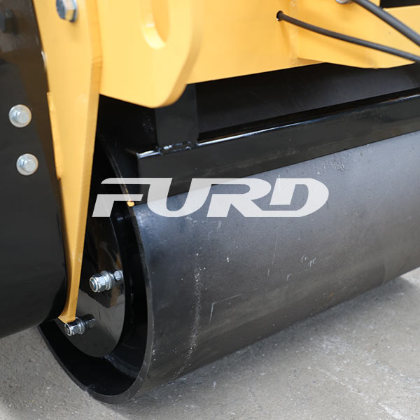 furuide4.jpg 加長(zhǎng)桿s600柴油雙輪壓路機(jī)