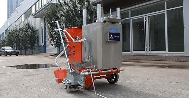 熱熔劃線(xiàn)機(jī).jpg 熱熔劃線(xiàn)機(jī).jpg